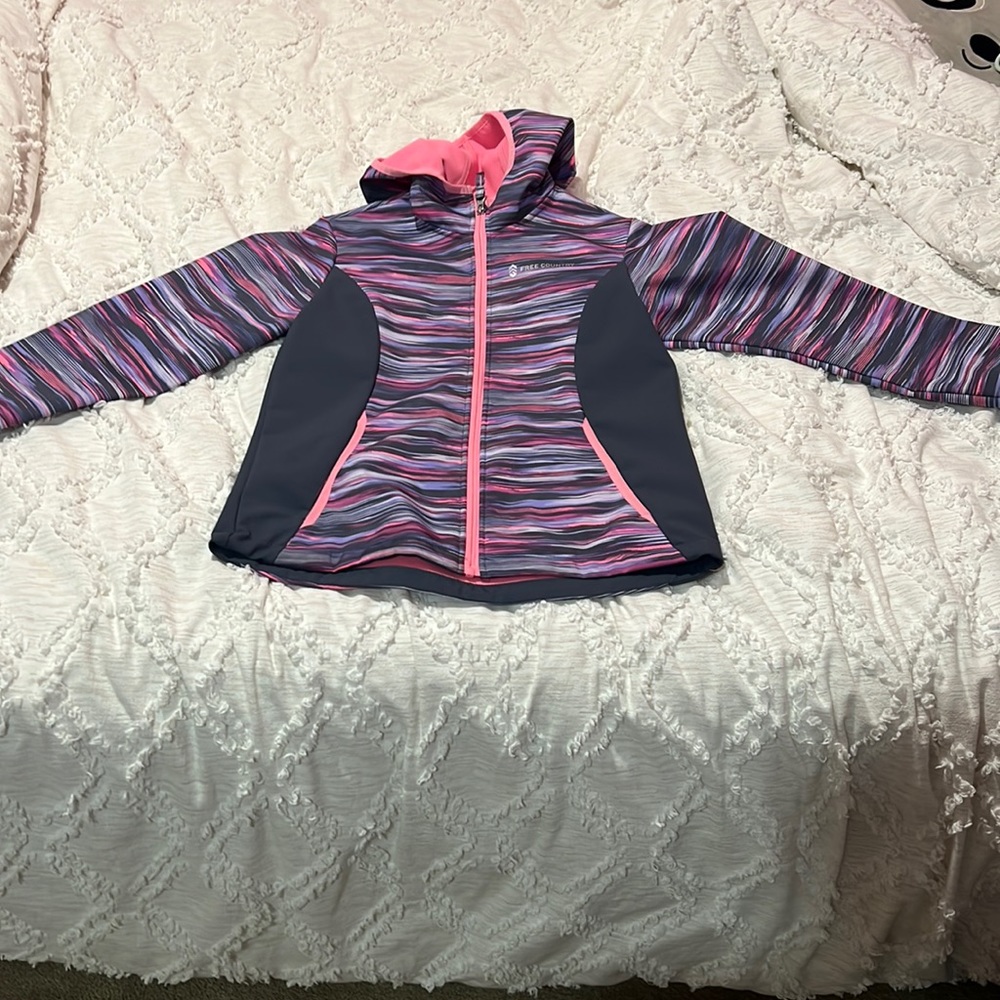 This is a free country kids jacket!